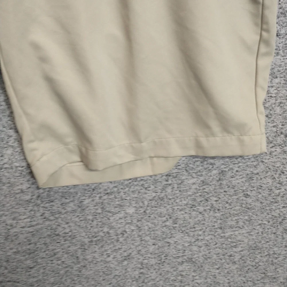 Tommy Armour Mens Tan Khaki Pleated Golf Shorts Size 40 Polyester Performance